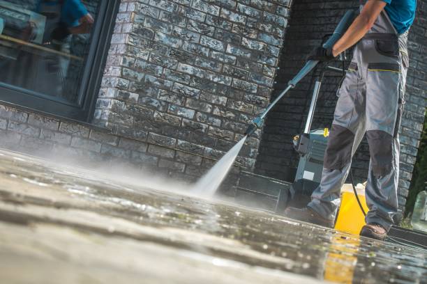 Best Rust Removal  in Copiague, NY